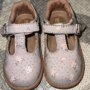 Stride rite baby girl shoes